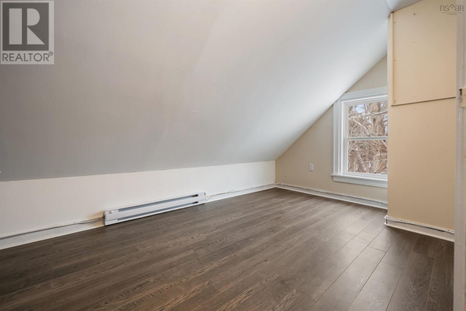 Property 8 of 46 of 34 A & B St Mary's Street