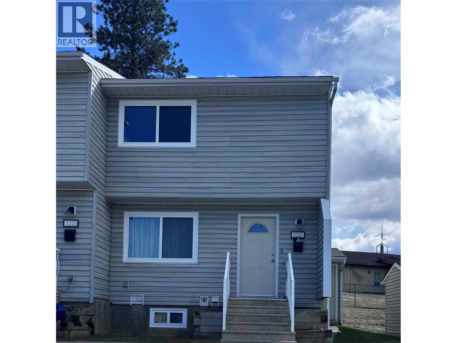 2221 3RD  N Street, Cranbrook