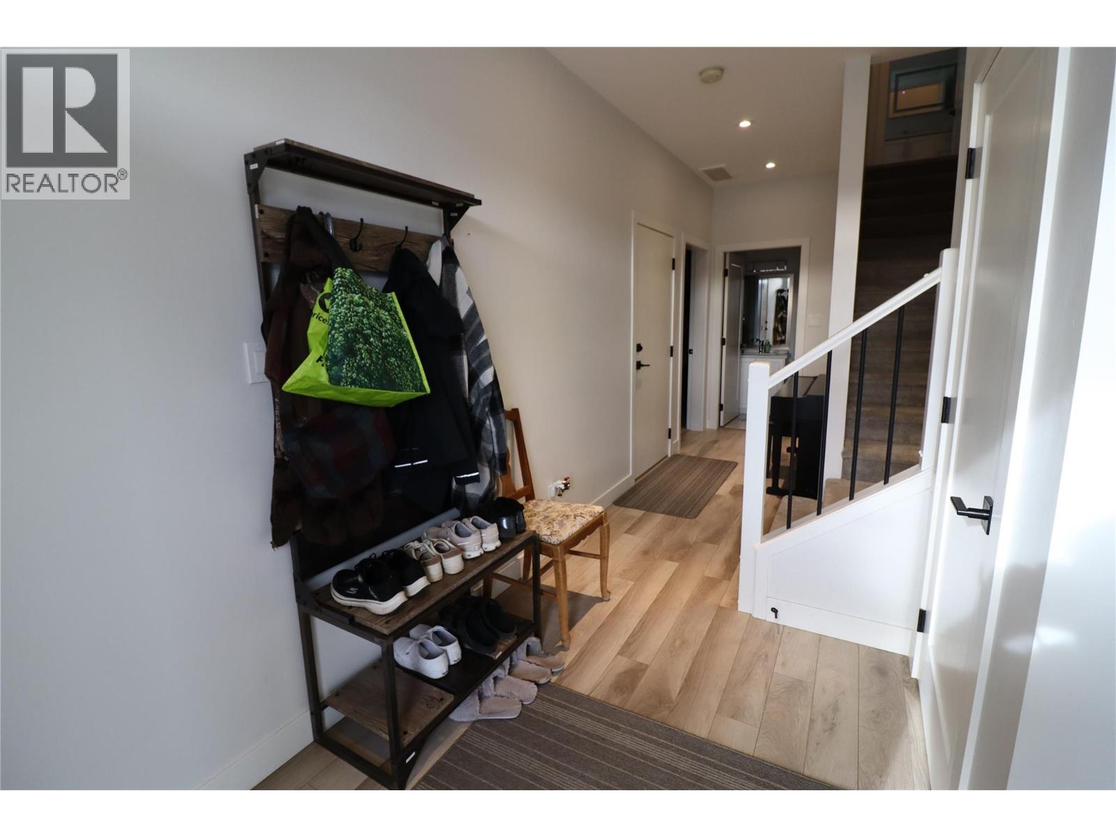 118 RIVER GATE Drive, Kamloops