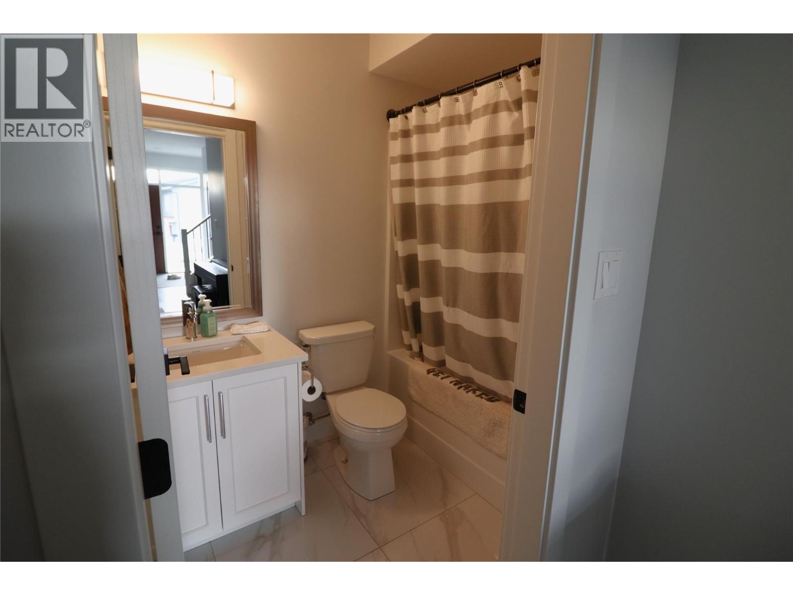 118 RIVER GATE Drive, Kamloops