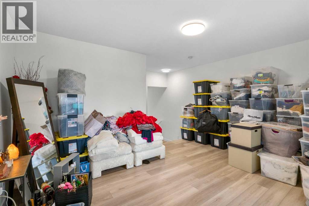 Single Family House for Sale in  Sovereign Common SW Shaganappi Calgary 