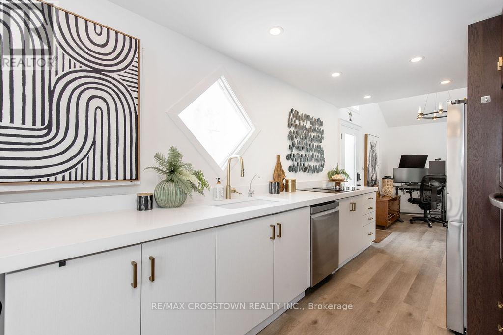 741 CEDARVALE DRIVE - 16