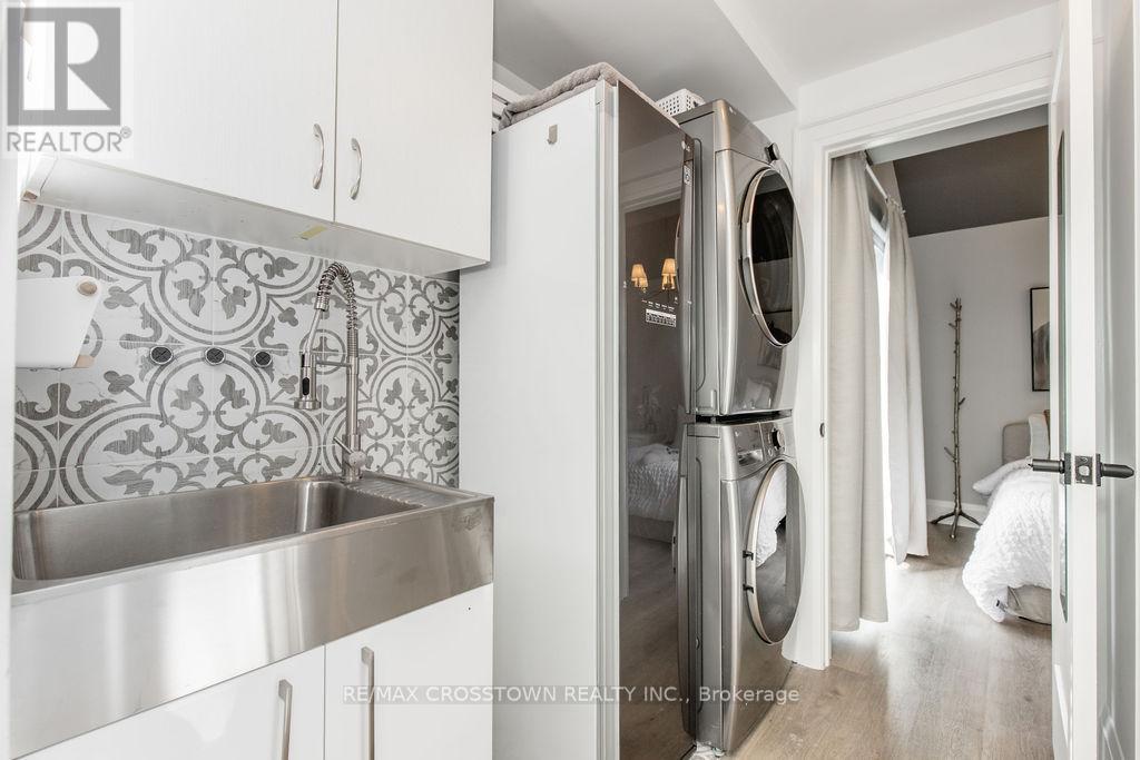 741 CEDARVALE DRIVE - 19