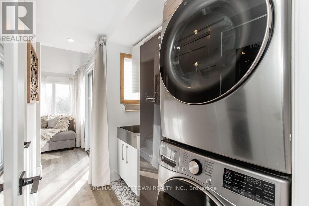 741 CEDARVALE DRIVE - 20
