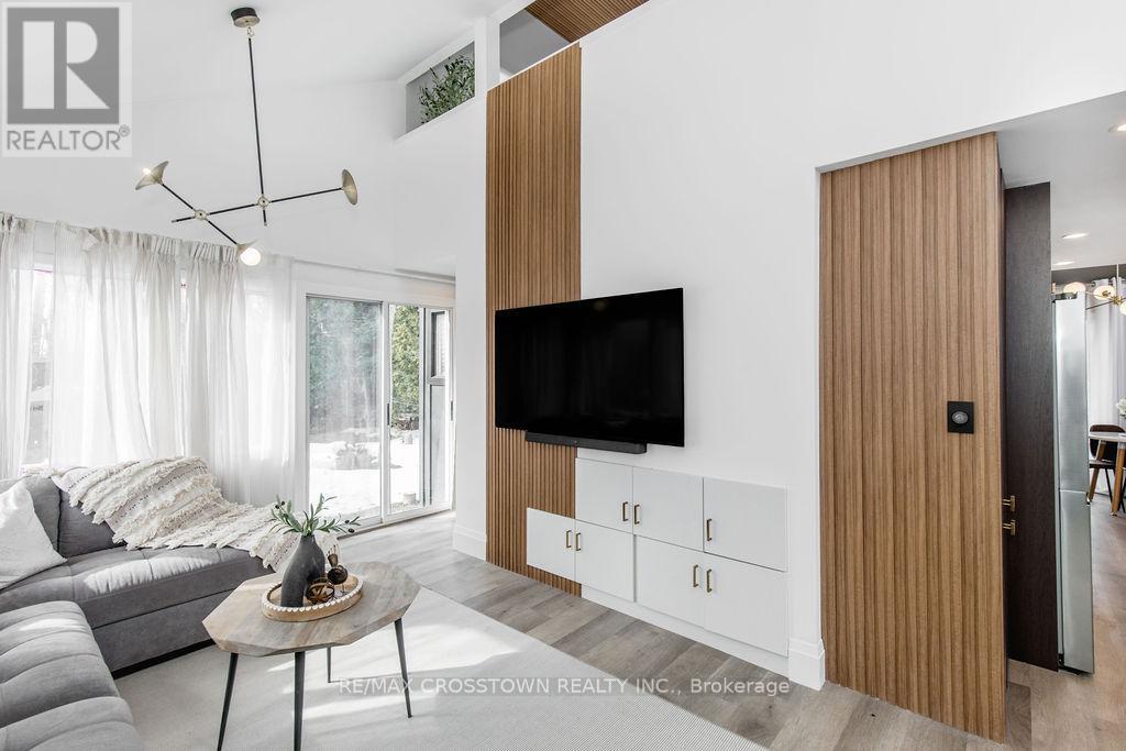 741 CEDARVALE DRIVE - 8