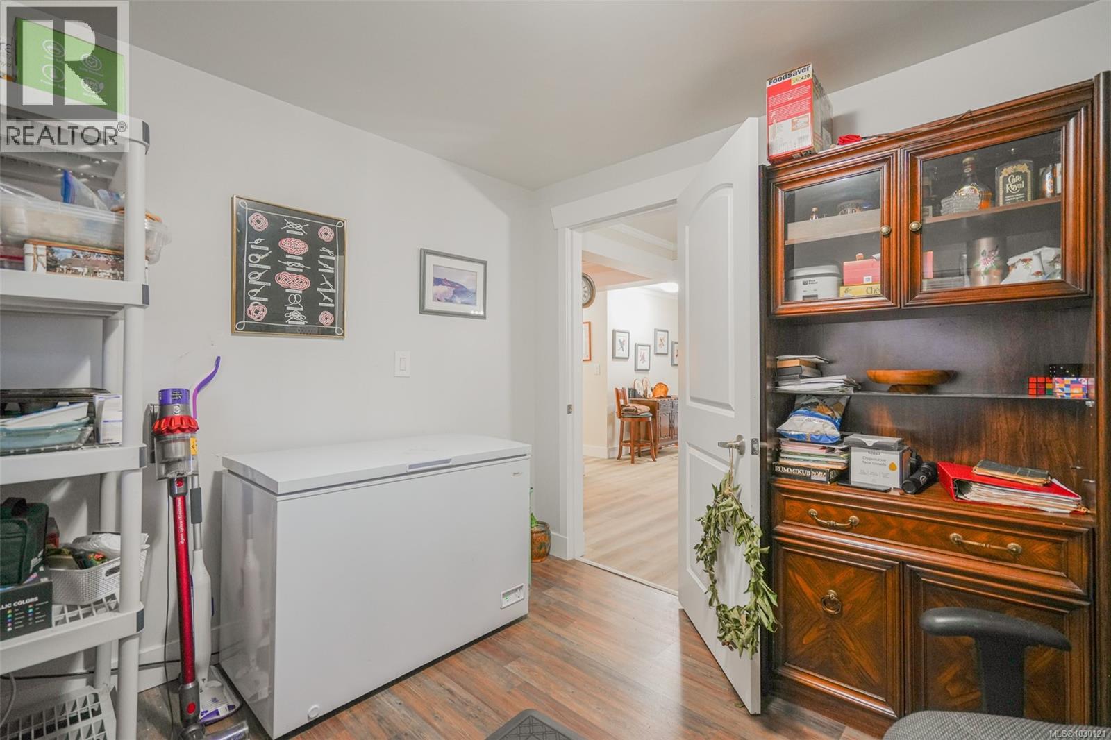 3984 MARPOLE ST - 16