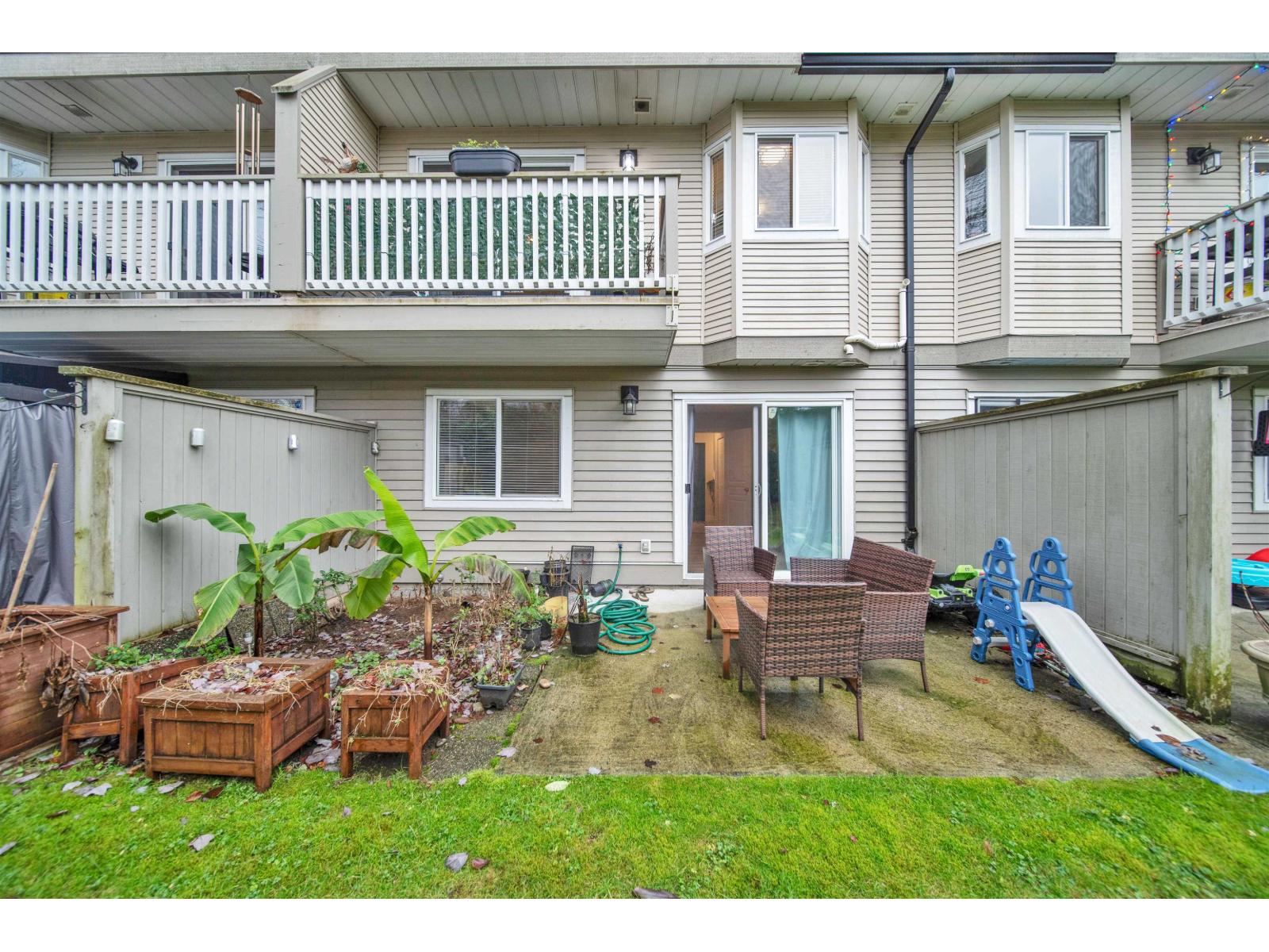 32 7640 BLOTT STREET, Mission