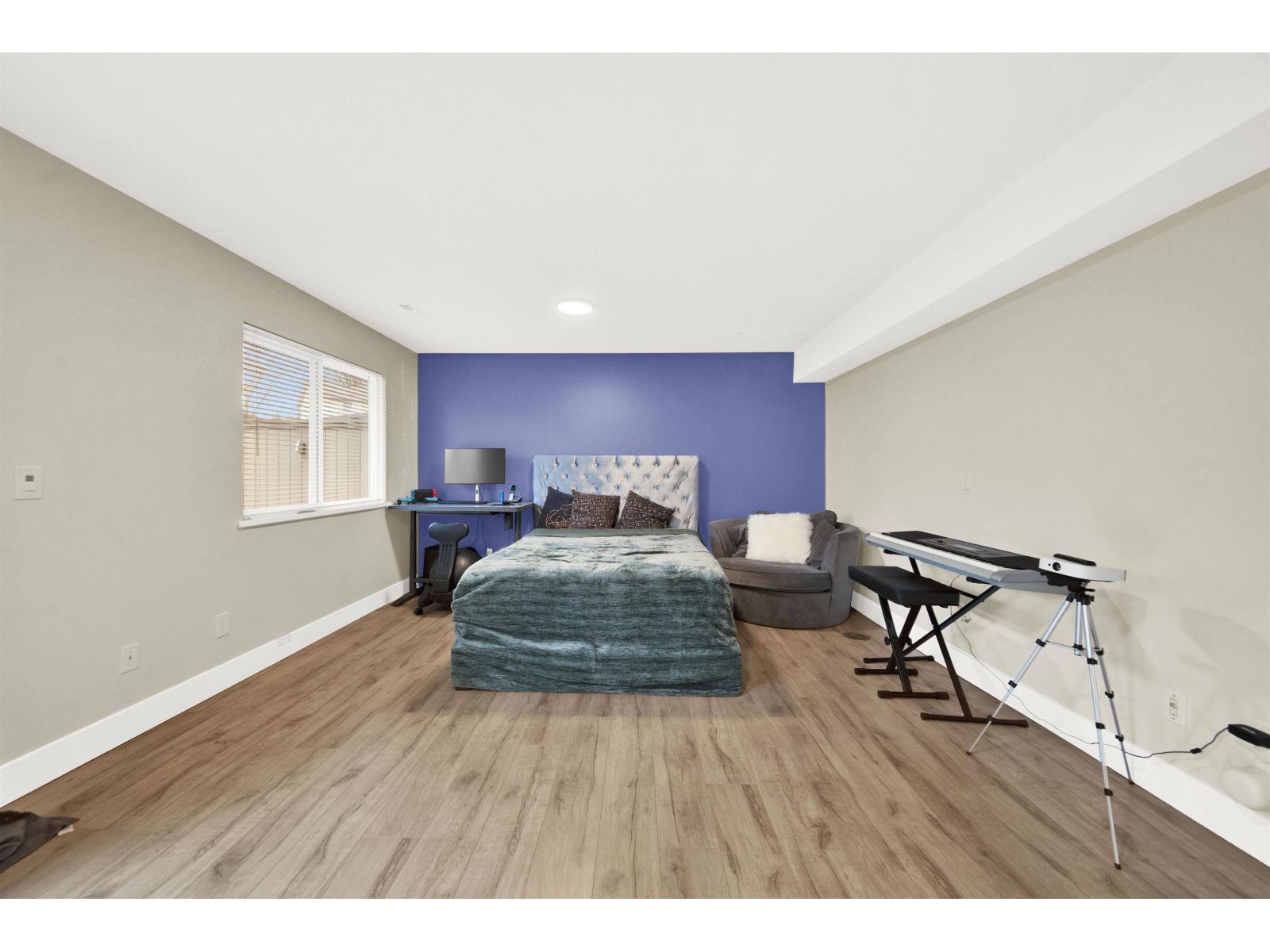 32 7640 BLOTT STREET, Mission