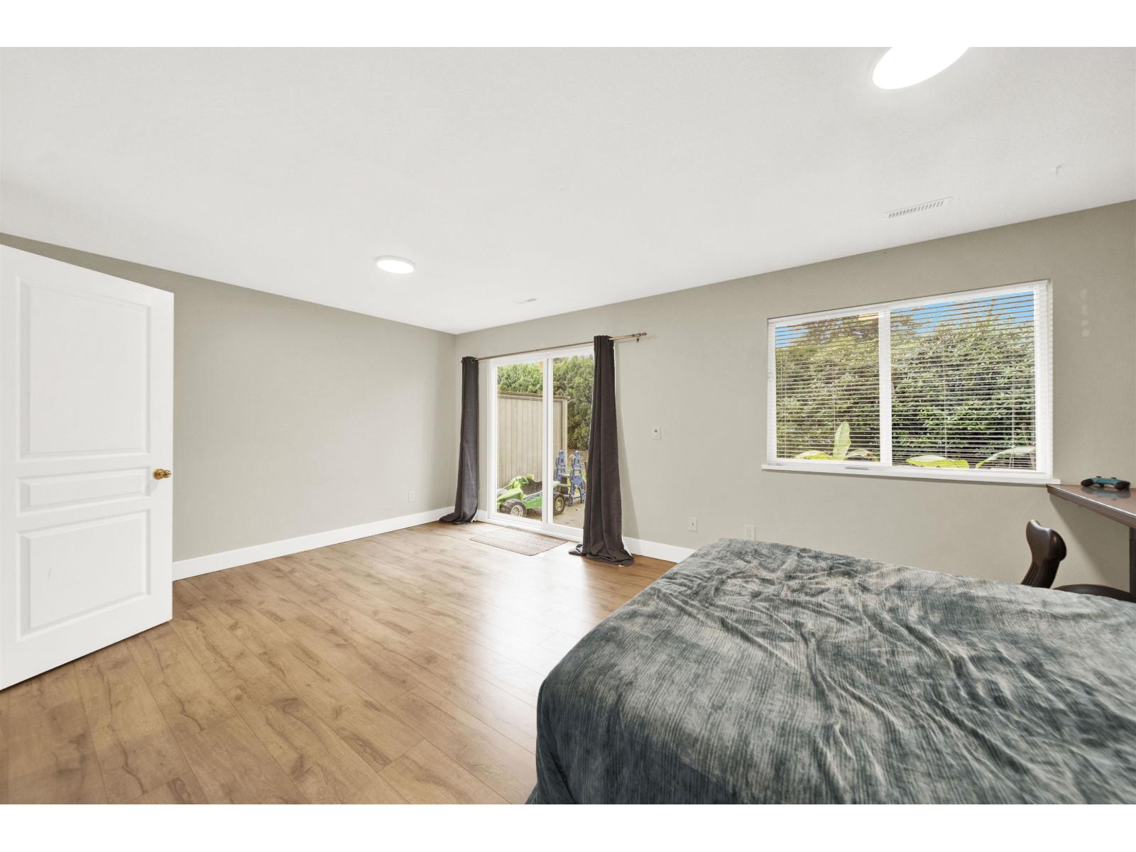 32 7640 BLOTT STREET, Mission