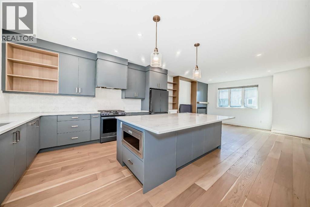 Single Family House for Sale in   Street NW West Hillhurst Calgary 