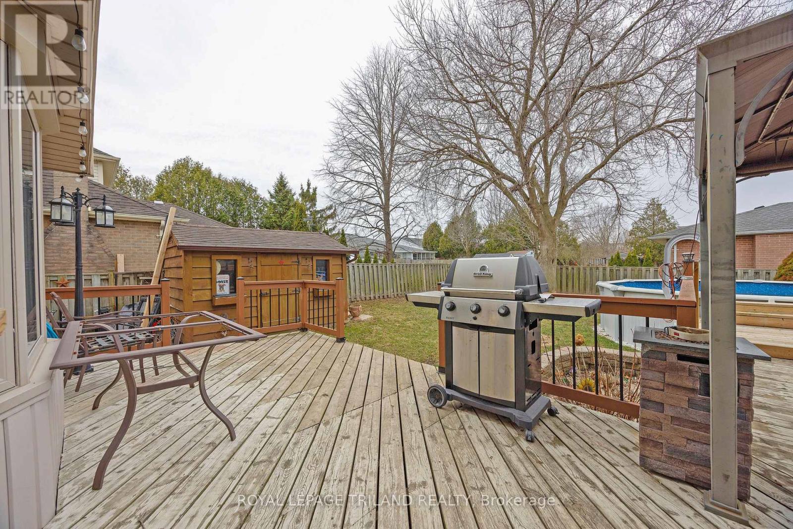 24 FARMINGTON DRIVE Property Photo