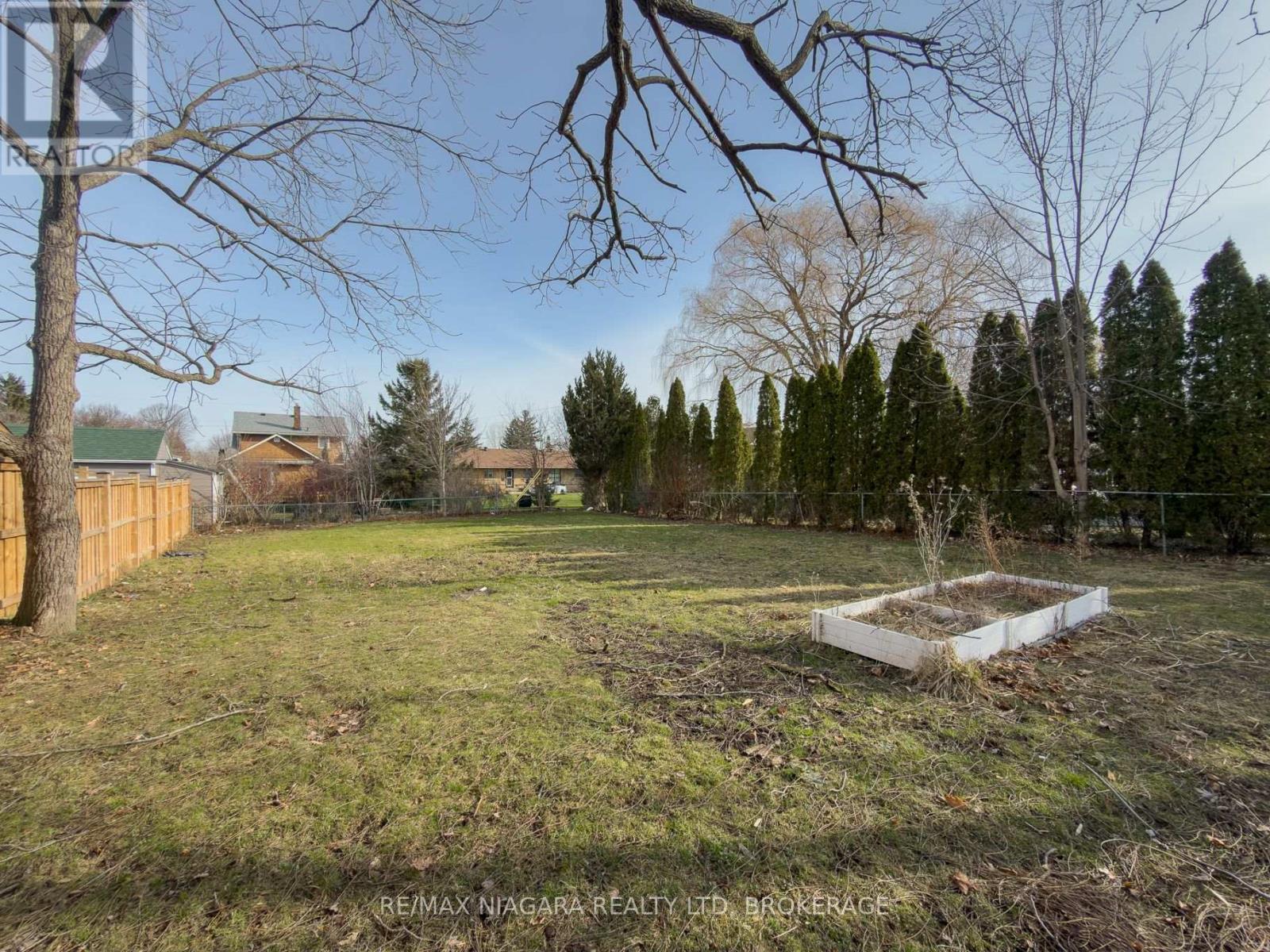 268 EMERICK AVENUE - 25
