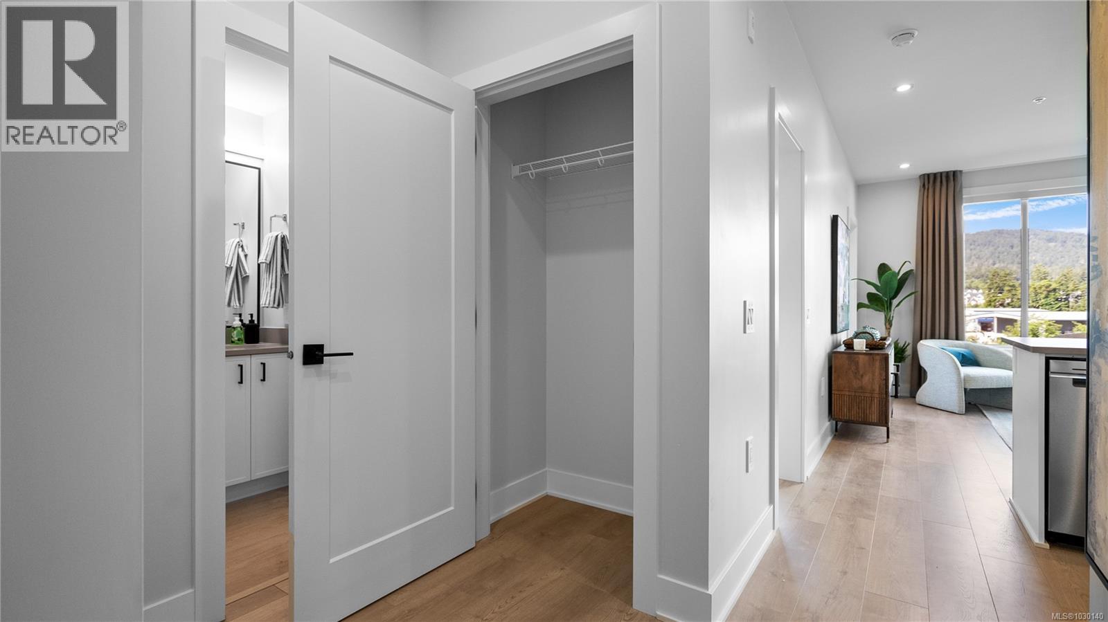 #614 1371 GOLDSTREAM AVE - 27