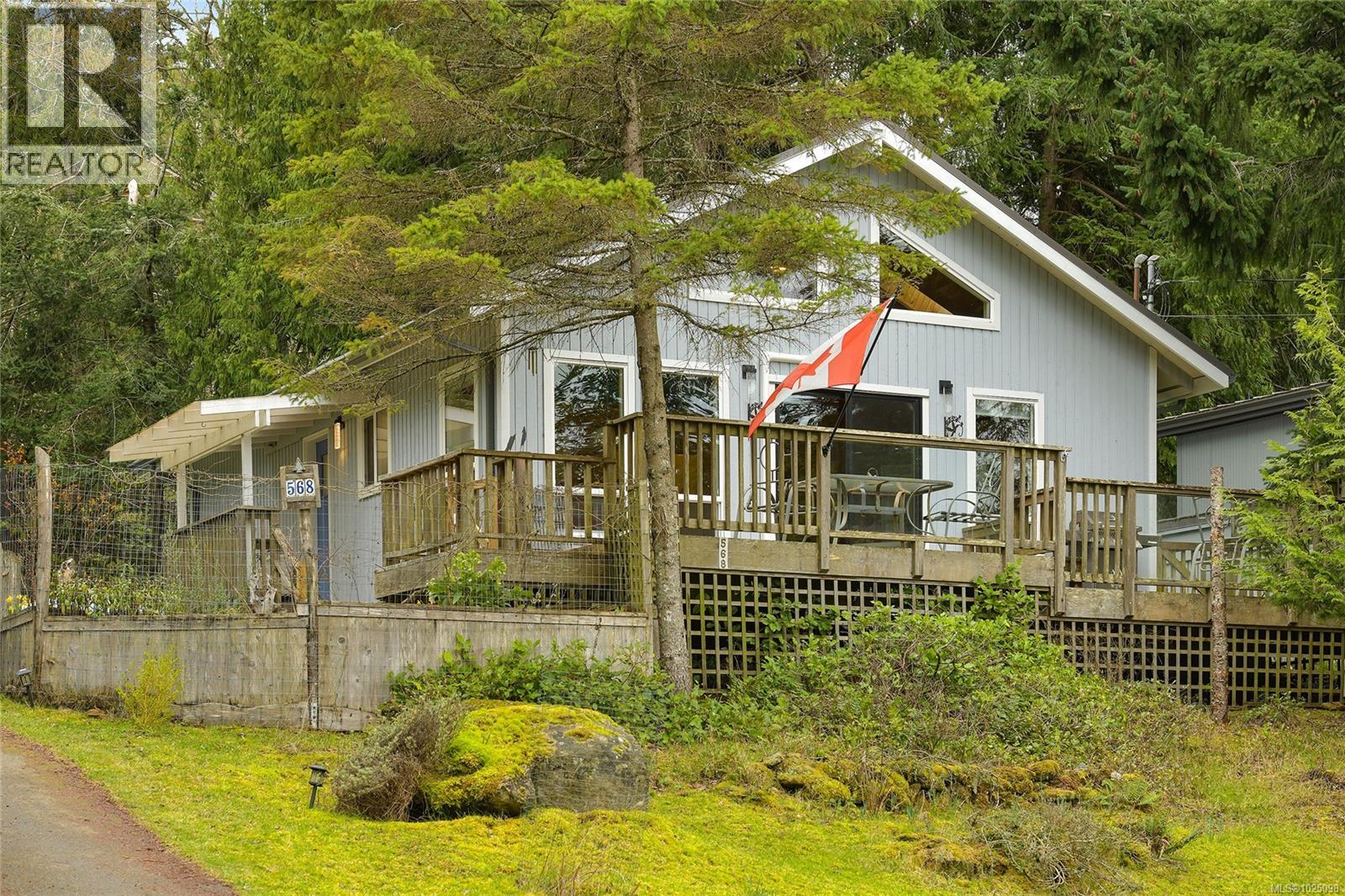 568 Bayview Dr - 1