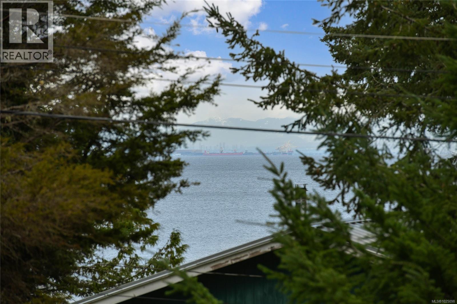 568 Bayview Dr - 11