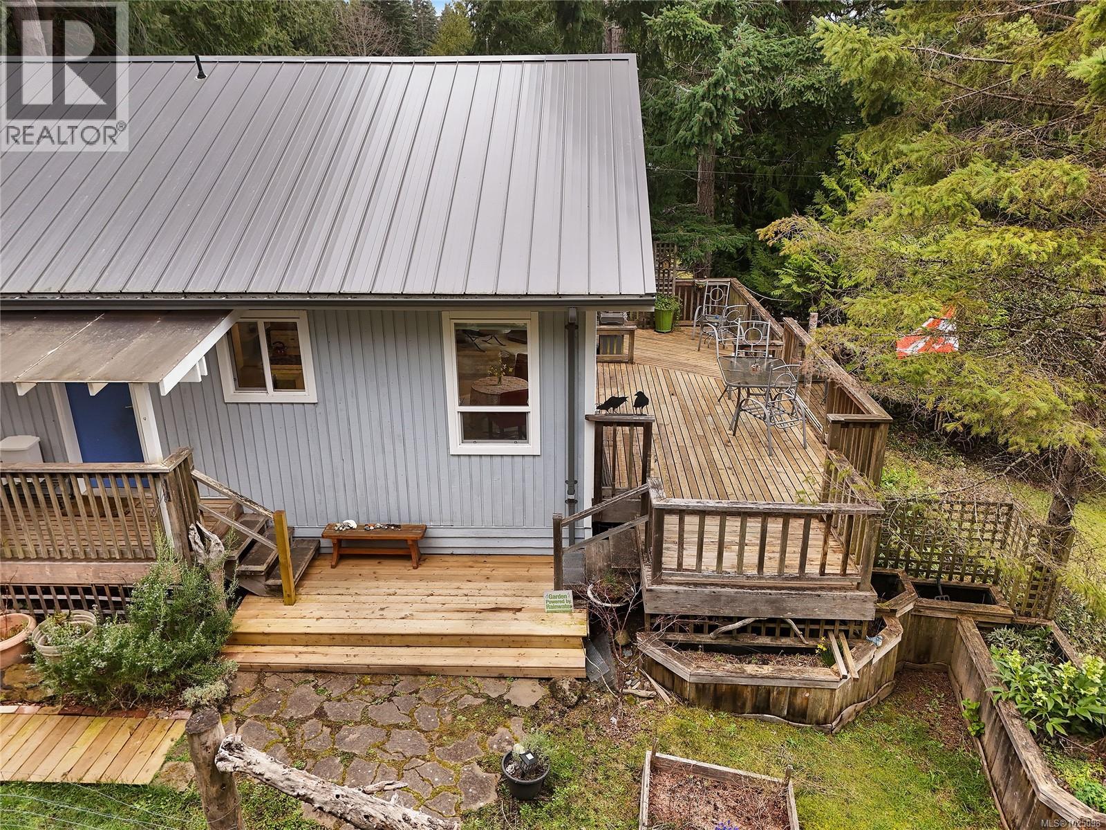 568 Bayview Dr - 13