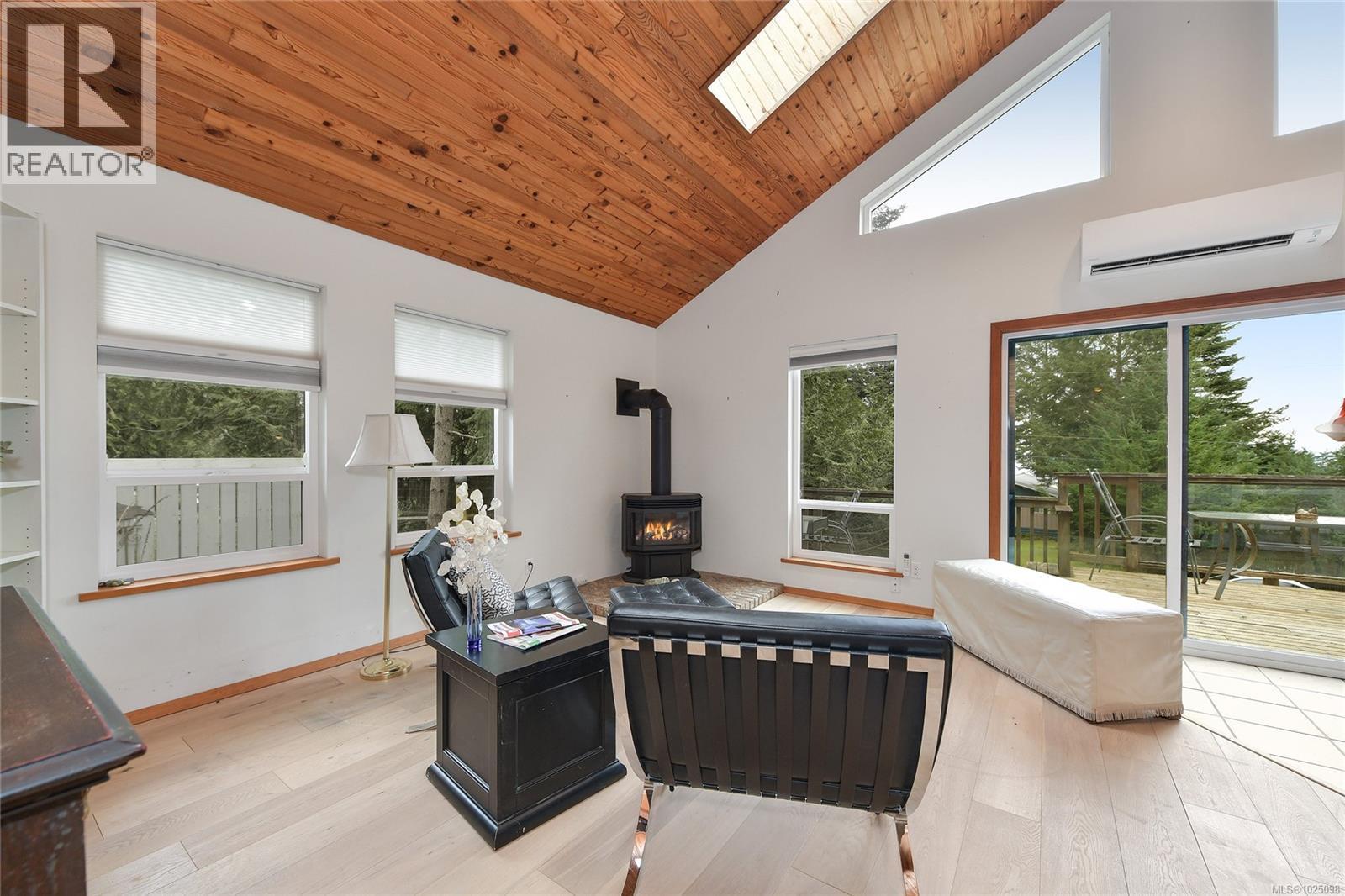 568 Bayview Dr - 23