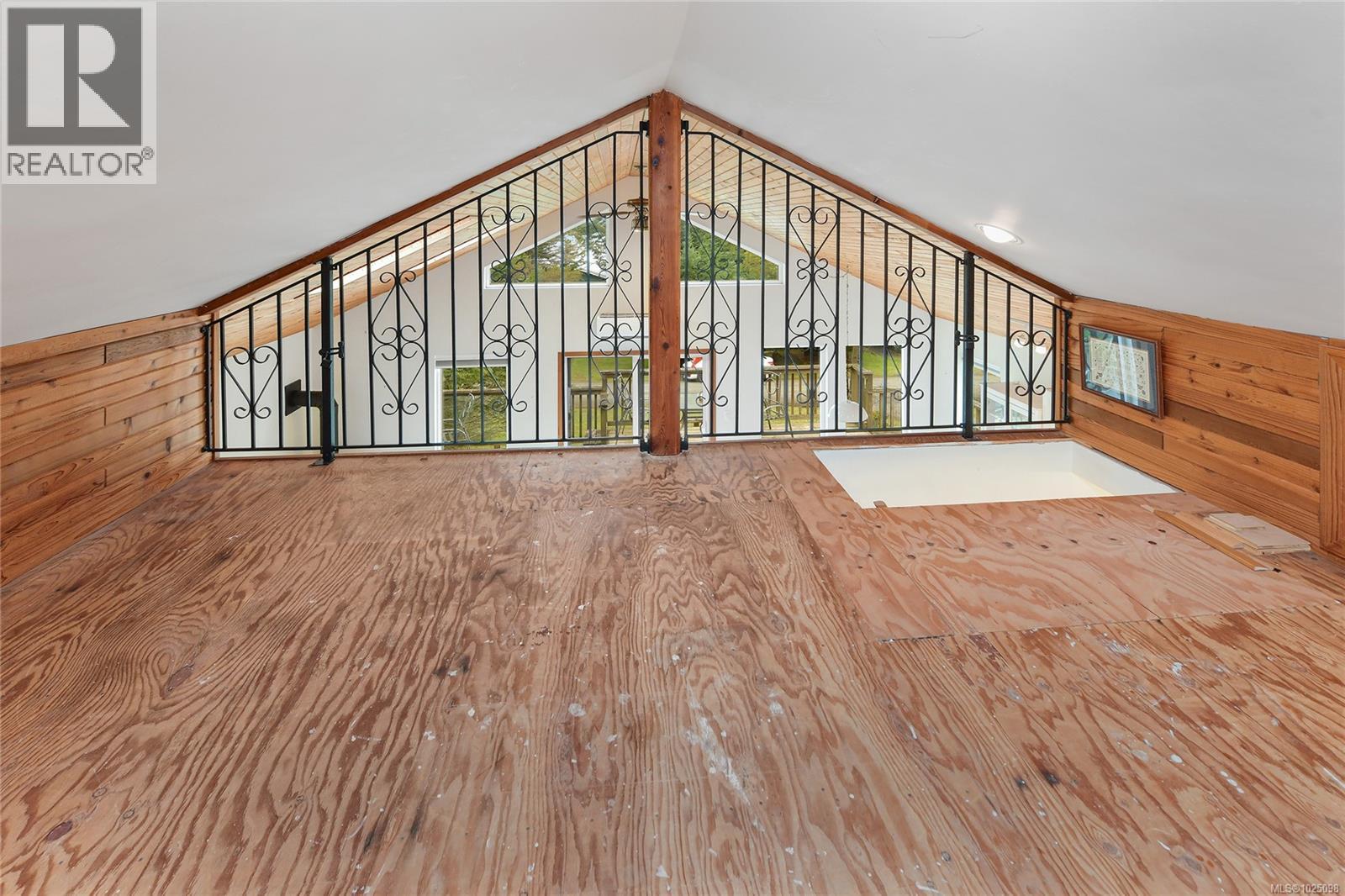 568 Bayview Dr - 33