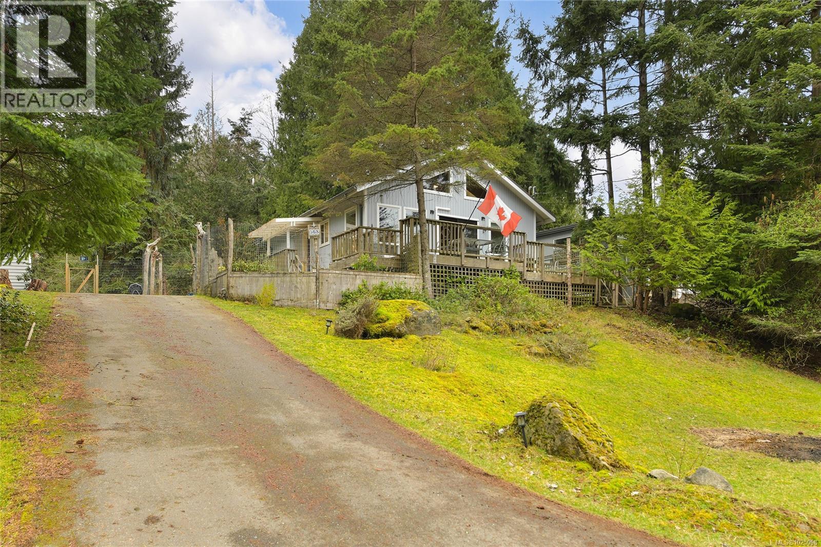 568 Bayview Dr - 4