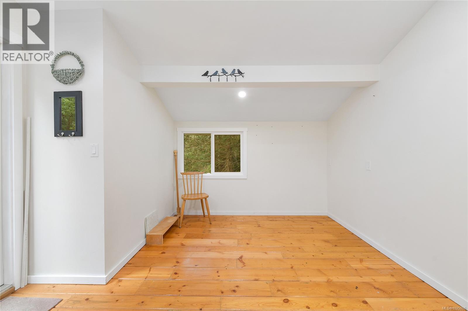 568 Bayview Dr - 43