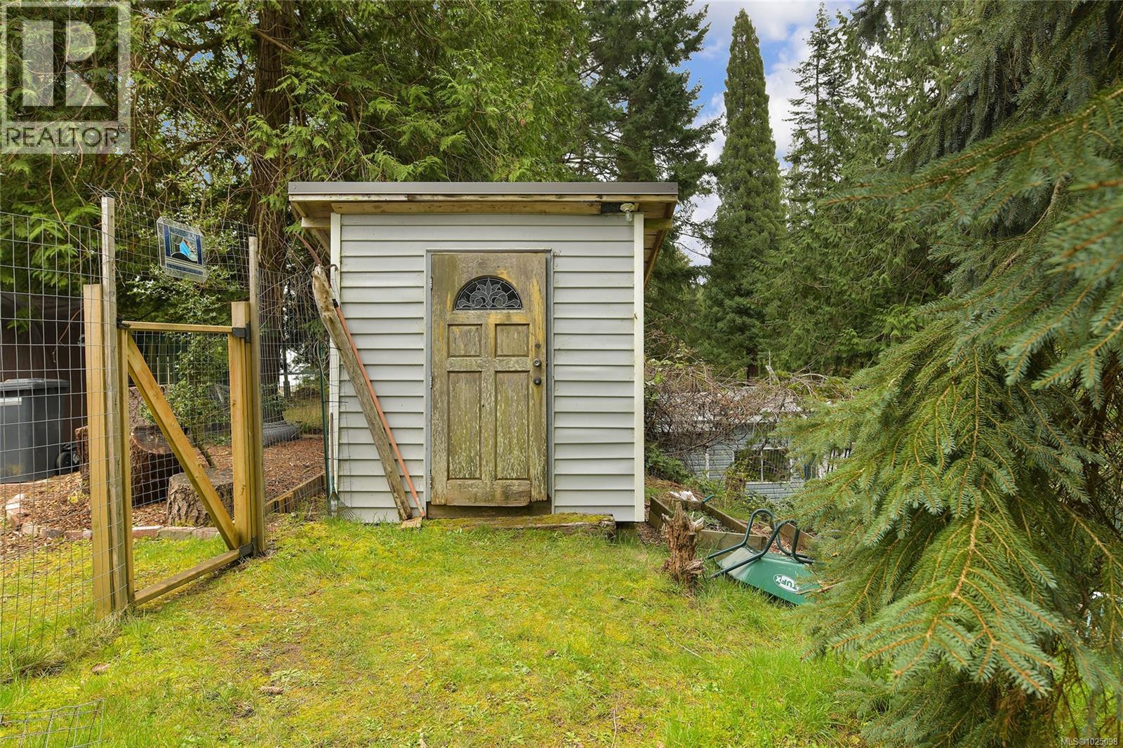 568 Bayview Dr - 44