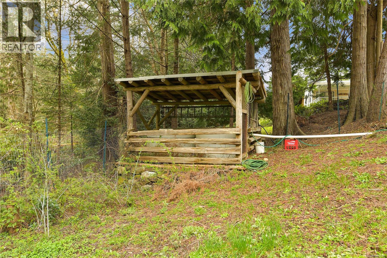 568 Bayview Dr - 48