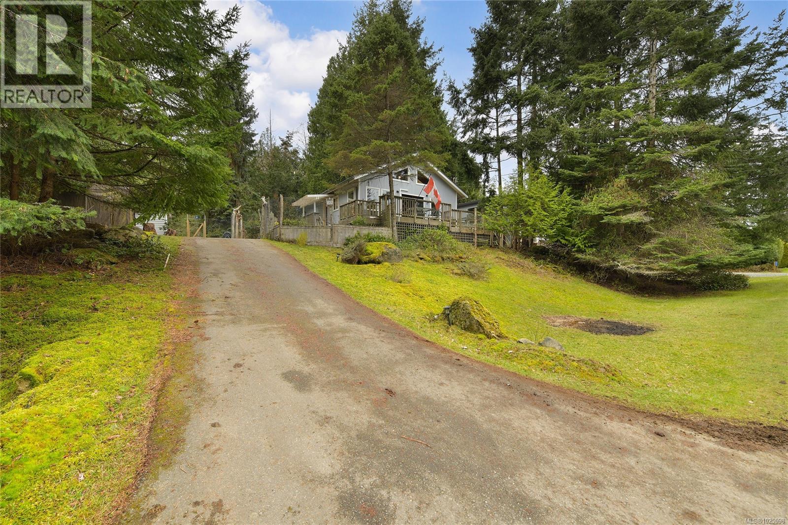 568 Bayview Dr - 5