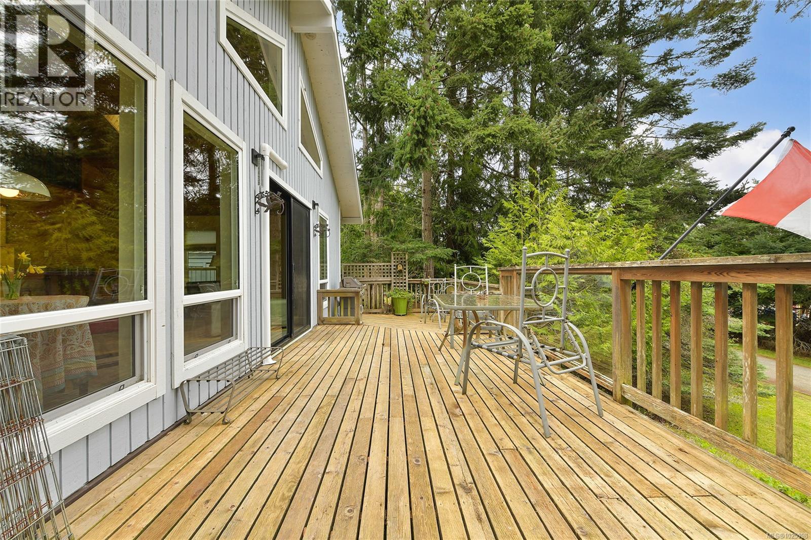 568 Bayview Dr - 9