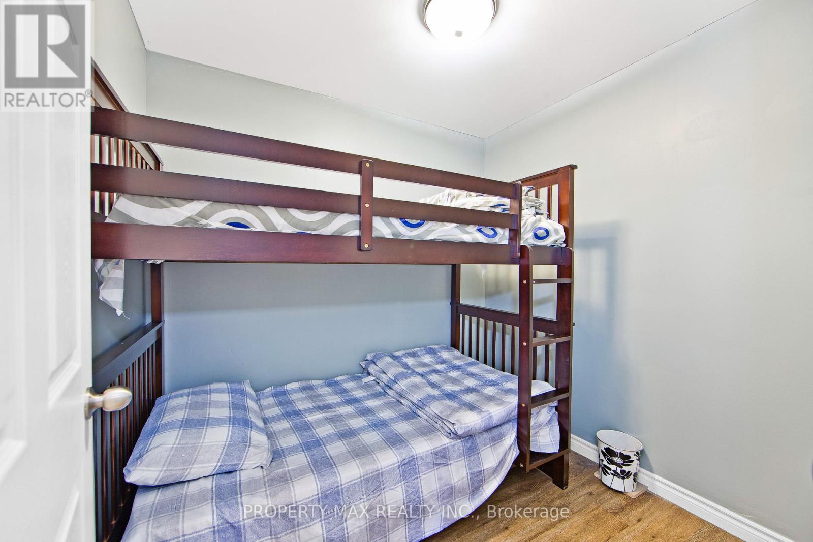 27 ROSE STREET - 15