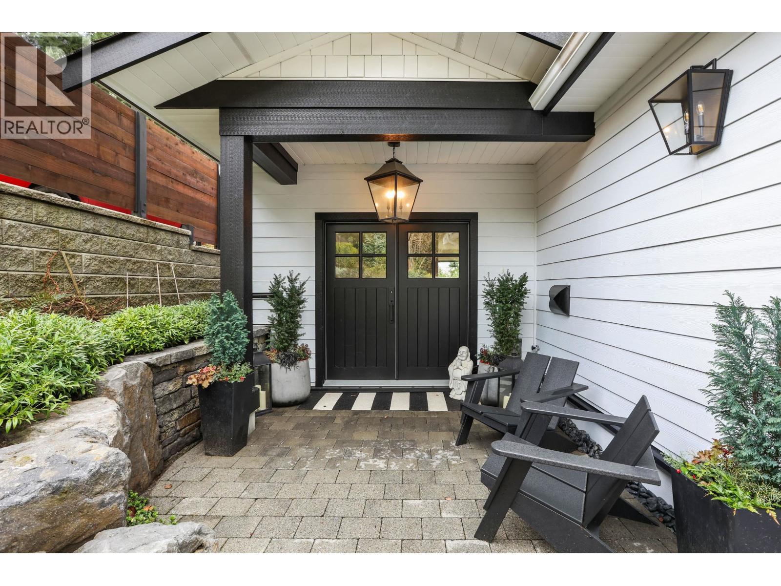 1725 PETERS Road - photo 2