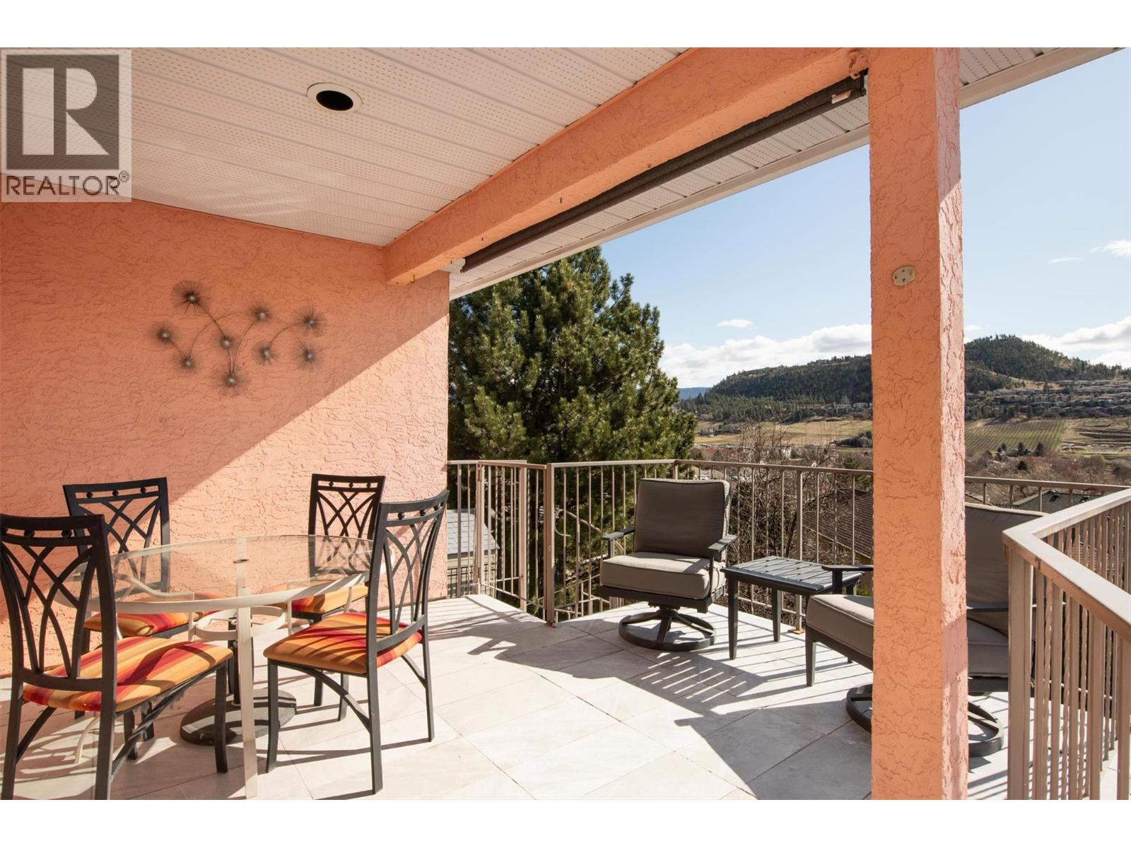  573 Spruceview Place North, Kelowna