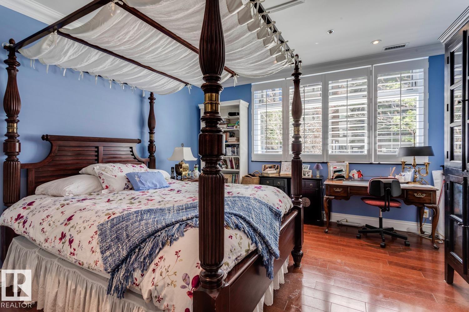 #102 11826 100 AV NW, Edmonton