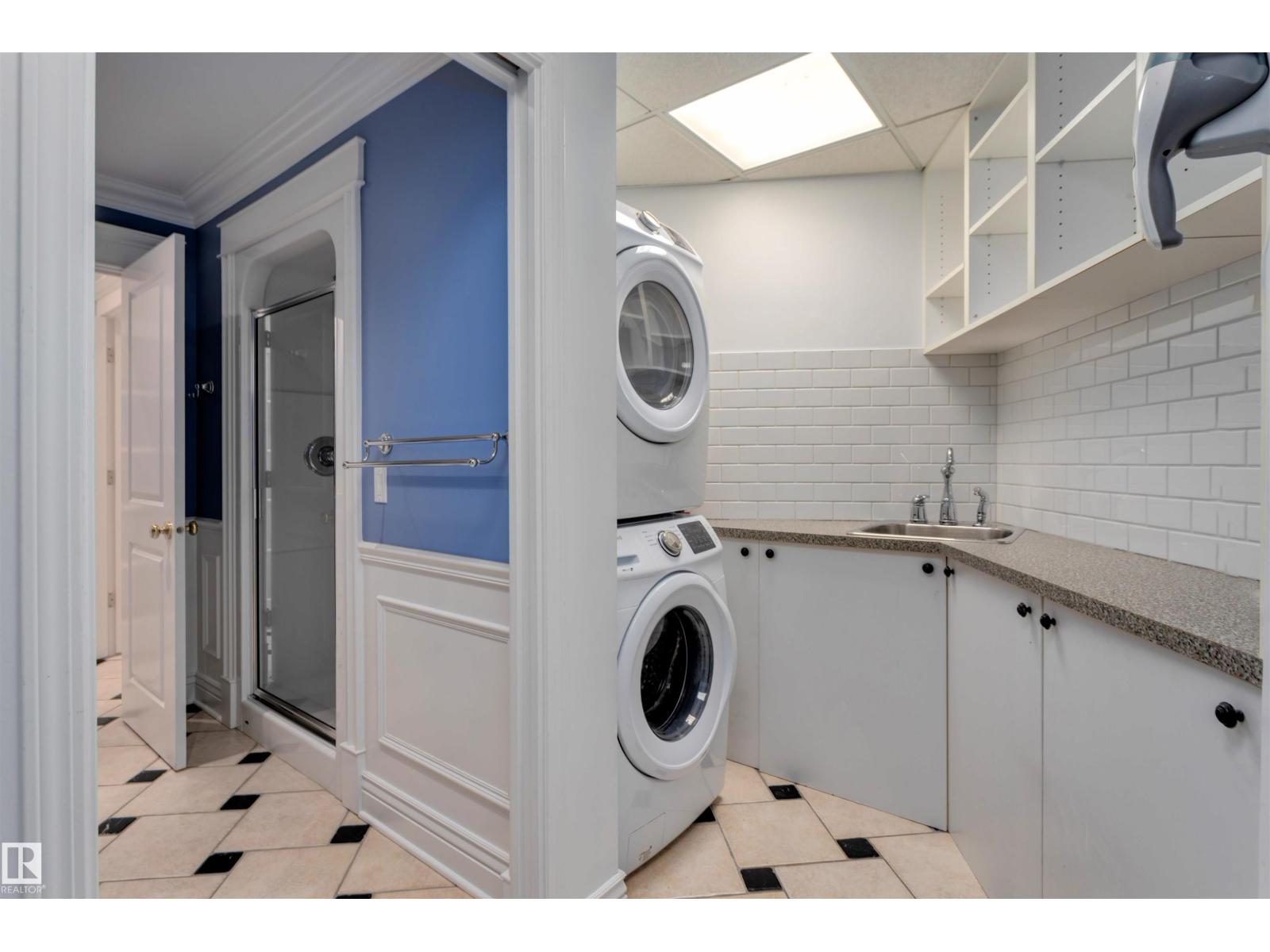 #102 11826 100 AV NW, Edmonton