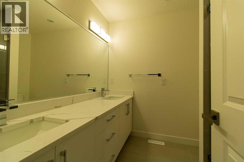 Single Family House for Sale in Upper   Avenue NW Capitol Hill Calgary 