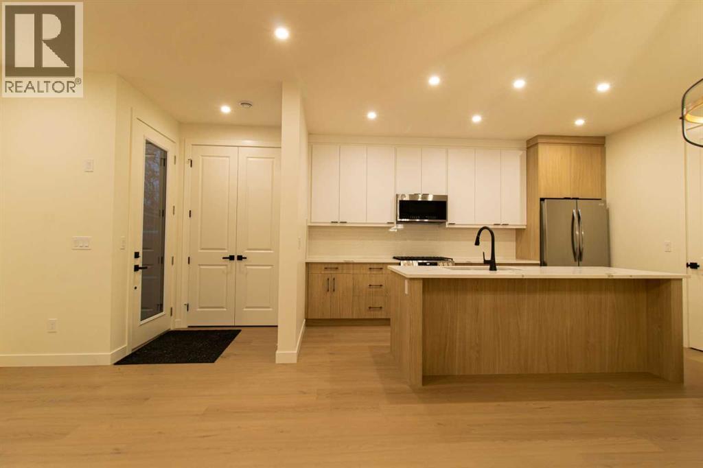 Single Family House for Sale in Upper   Avenue NW Capitol Hill Calgary 