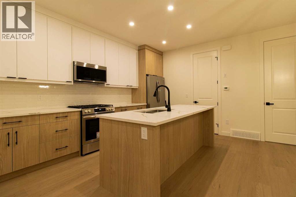 Single Family House for Sale in Upper   Avenue NW Capitol Hill Calgary 