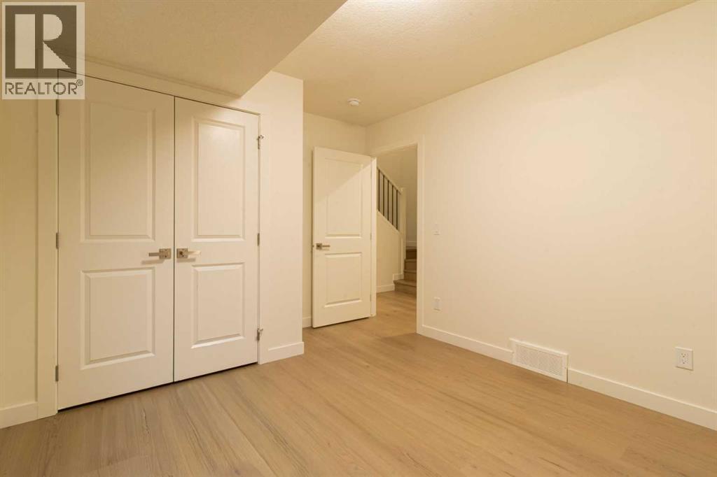 Single Family House for Sale in Upper   Avenue NW Capitol Hill Calgary 