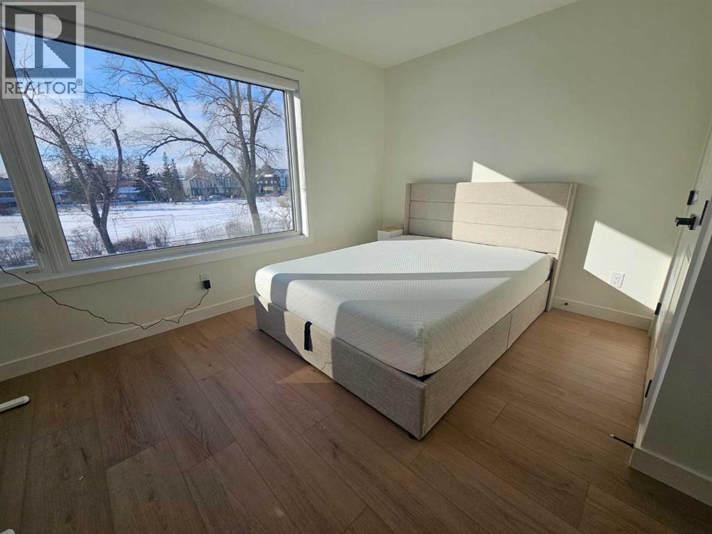 Single Family House for Sale in Upper   Avenue NW Capitol Hill Calgary 