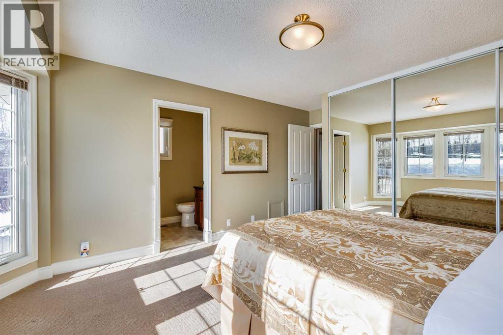 Single Family House 4 Level for Sale in  Bermondsey Way NW Beddington Heights Calgary 