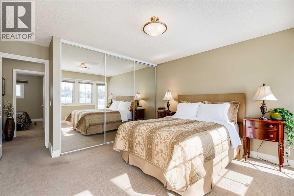 Single Family House 4 Level for Sale in  Bermondsey Way NW Beddington Heights Calgary 