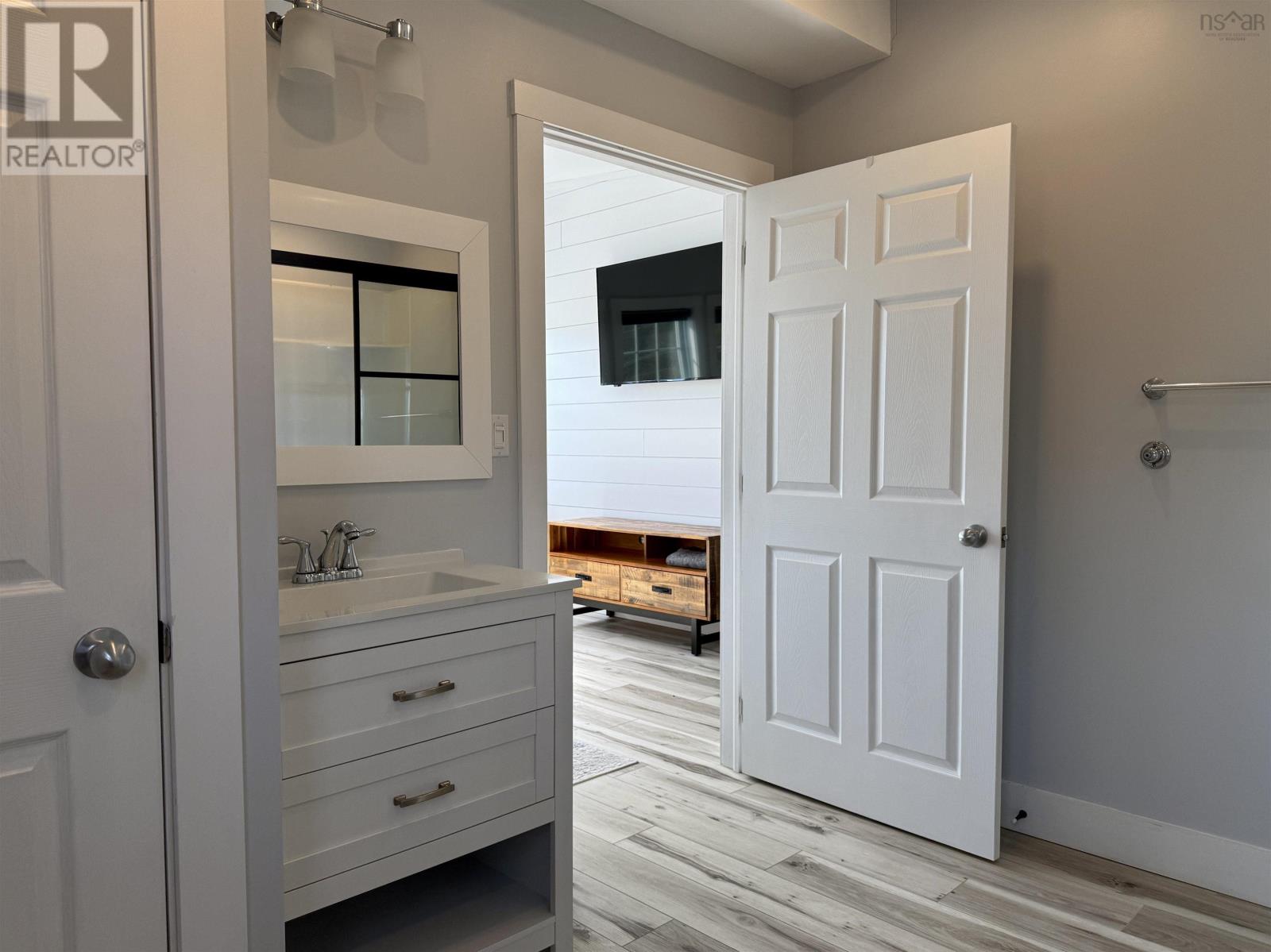 Property 29 of 37 of 7243/7245 Highway 3