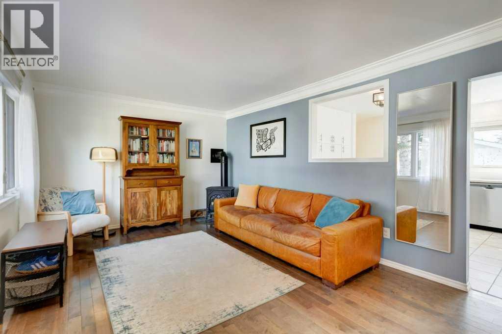 Single Family House Bungalow for Sale in  Healy Drive SW Haysboro Calgary 