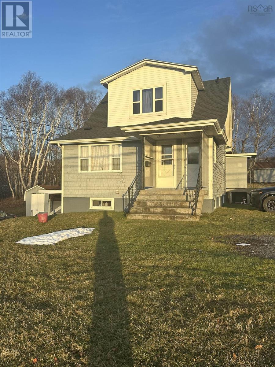 1696 VICTORIA ROAD - 2