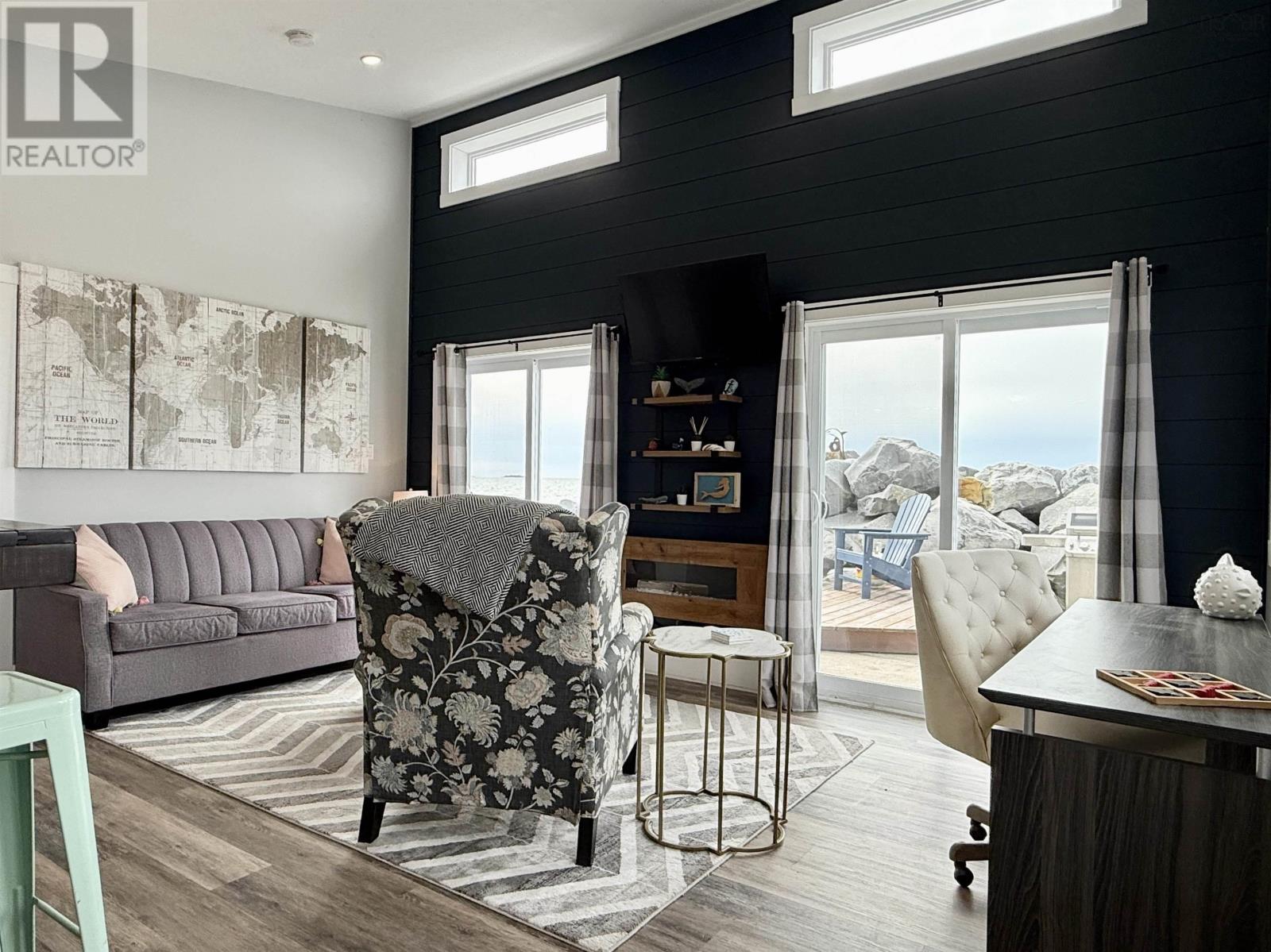 Property 9 of 37 of 7243/7245 Highway 3