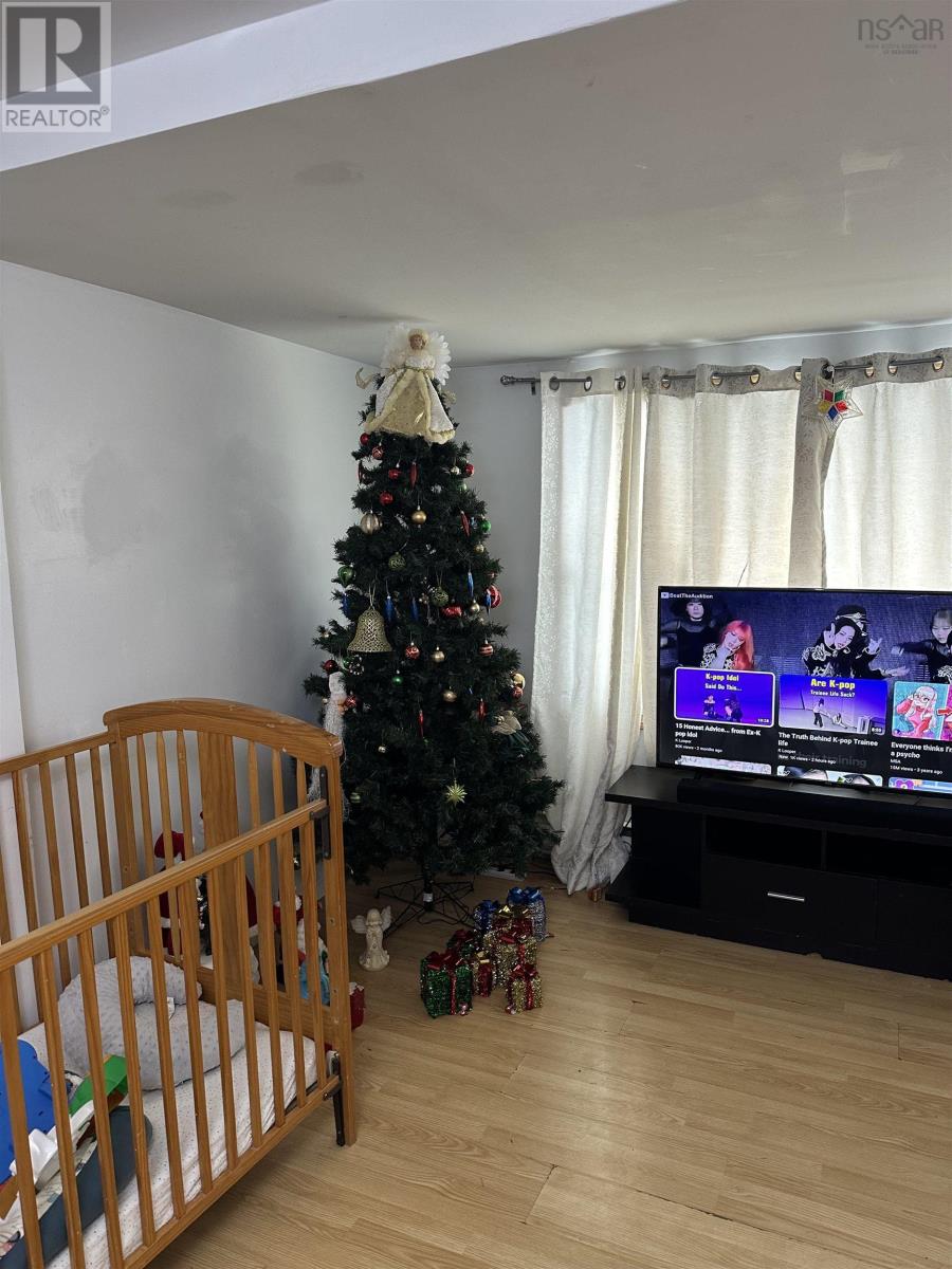 1696 VICTORIA ROAD - 6