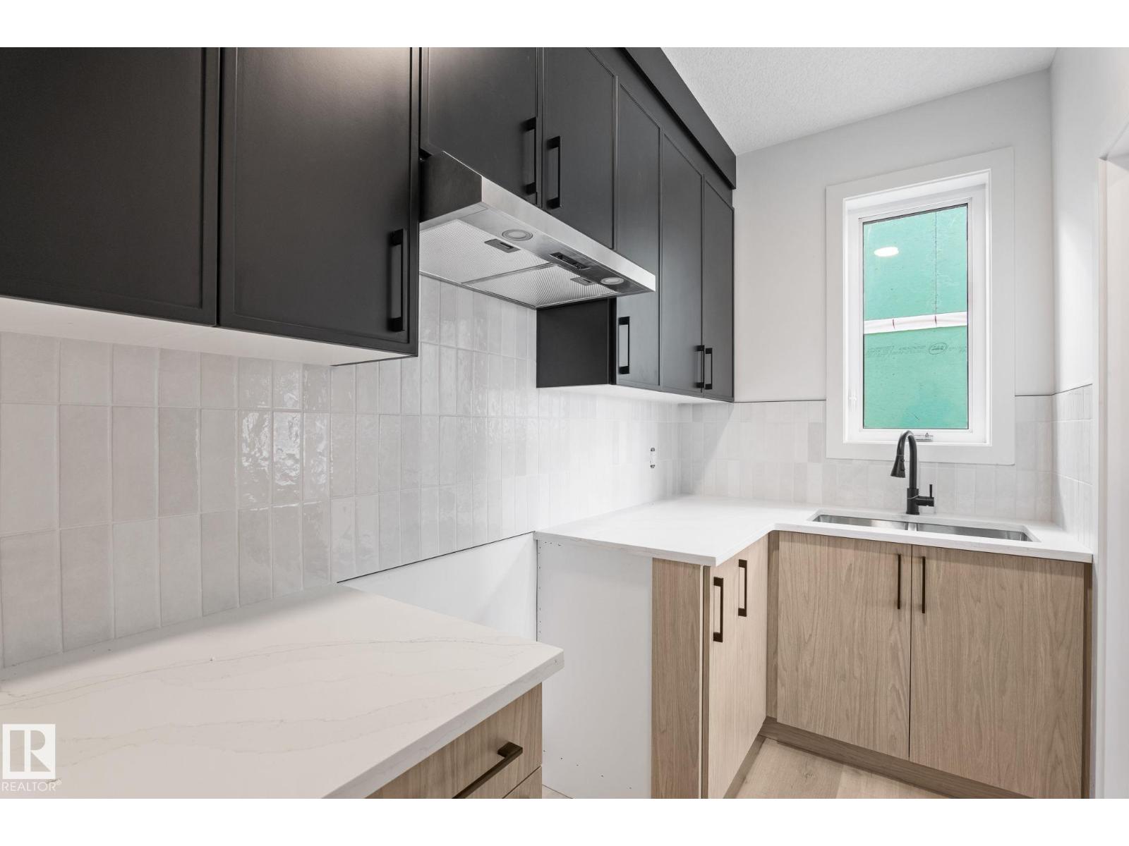 
          8516 181 AV NW
            <br/>
            <span>Edmonton</span>
            , 
            <span>AB</span>
             <span>T5Z0X1</span>
         - Photo 14