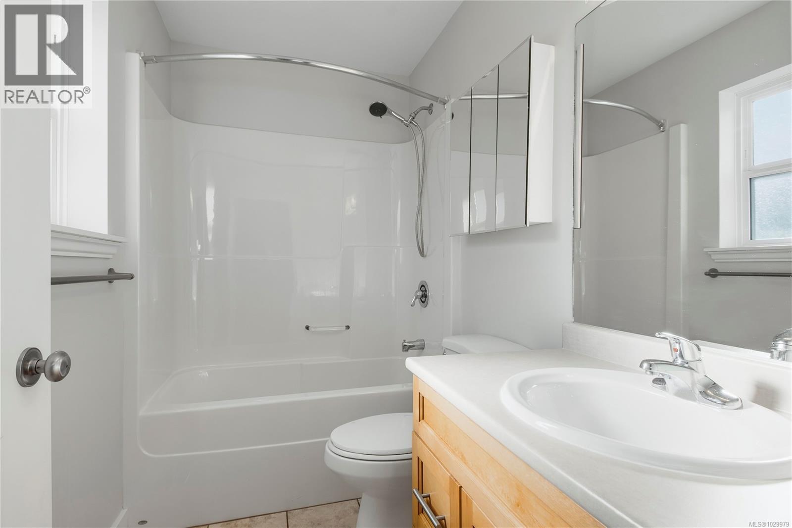 88 STRATHCONA WAY - 13