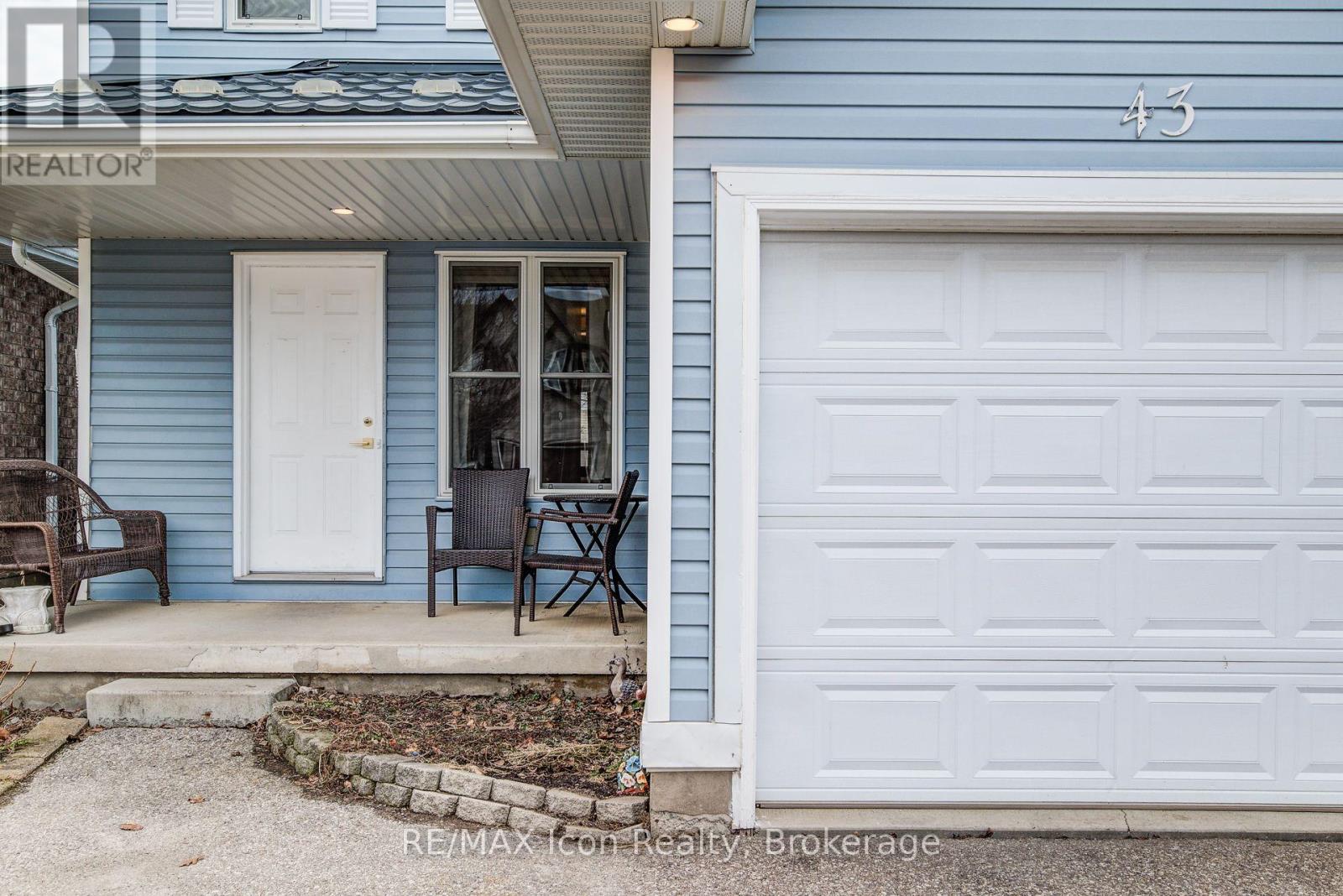 43 HAGAN AVENUE, Guelph (Grange Road), Ontario