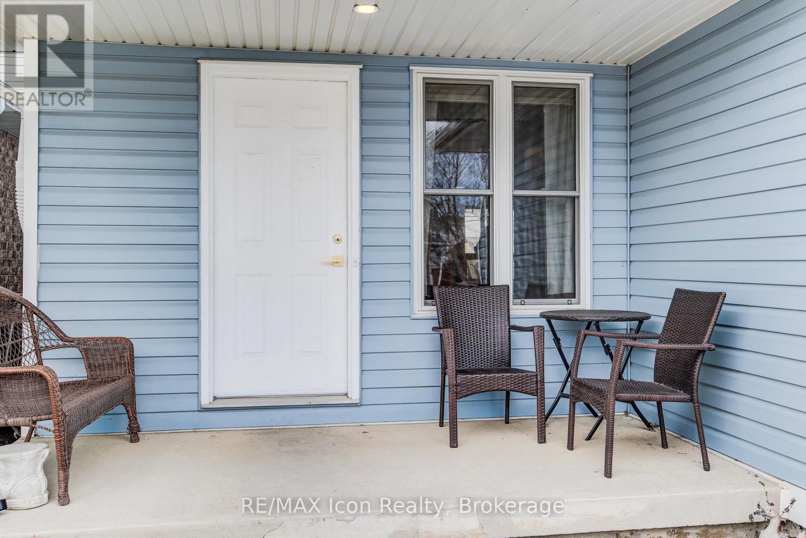 43 HAGAN AVENUE, Guelph (Grange Road), Ontario