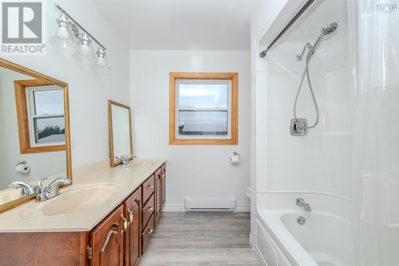 Property 37 of 39 of 1541 Gabarus Highway